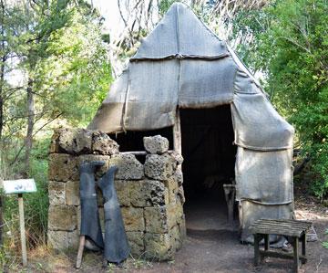 A typical gum-digger's hut made of sacking