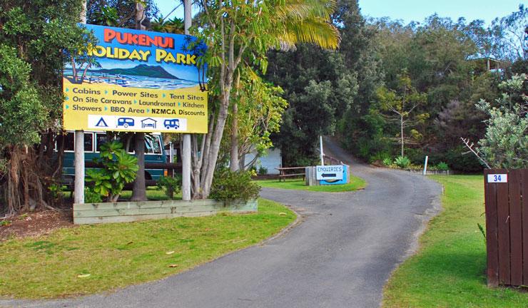 Entrance to the Pukenui Holiday Park
