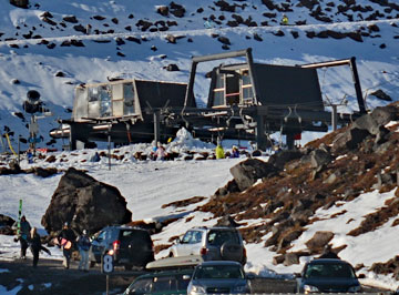 Ski lifts operating at the end of the winter season