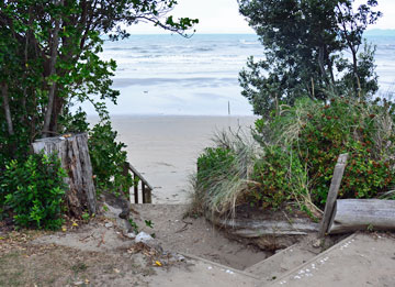 Entrance to the beach from the campsite