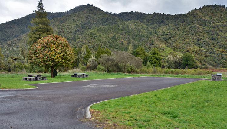 The Goldsmiths rest area along the Waioeka Journey