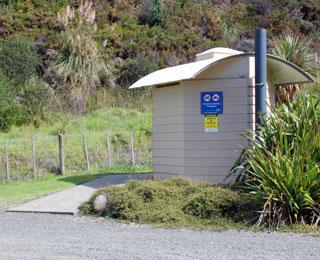Public toilet at the Hot Water Beach rest area