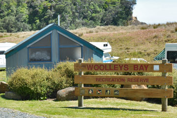 Entrance to Woolleys Bay