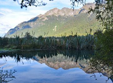 Mirror Lake on the way to Milford Sound