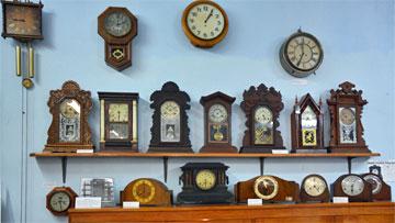 Mantlepiece clock collection