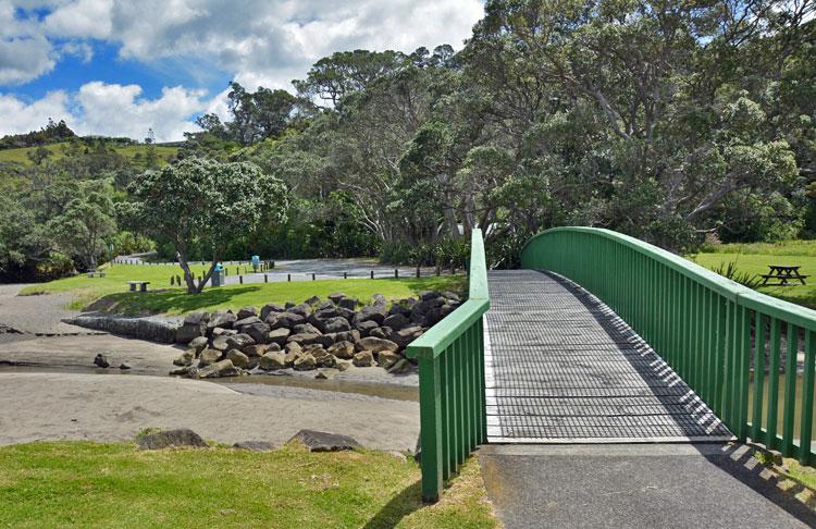 Footbridge leading to the second parking area