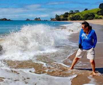 Shuping challenging the waves