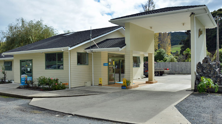 Entrance to the Shelly Beach Top 10