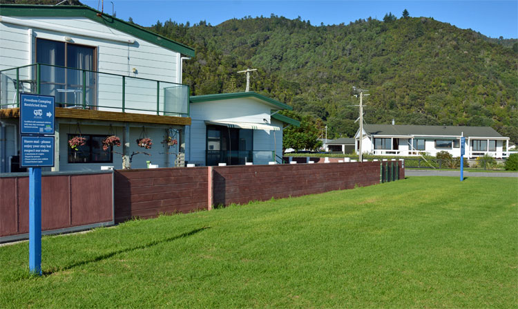 Te Puru freedom camping area