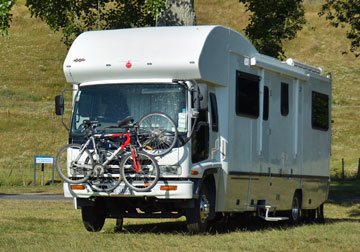 Lake parking with bikes