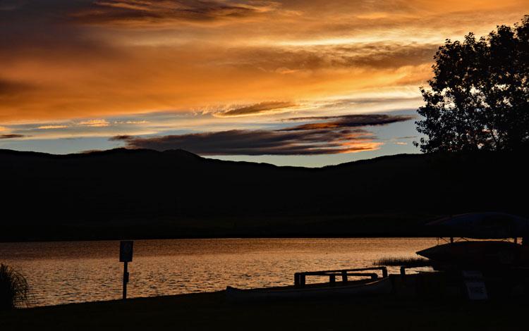 Stunning sunset over the lake