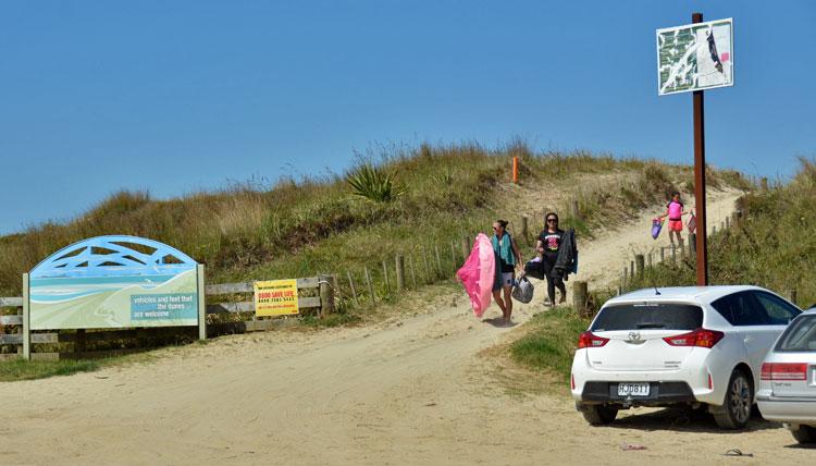 Entrance to Bream Bay beach