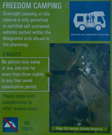 Freedom Camping sign