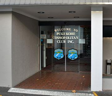 Entrance to the Pukekohe Cosmopolitan Club