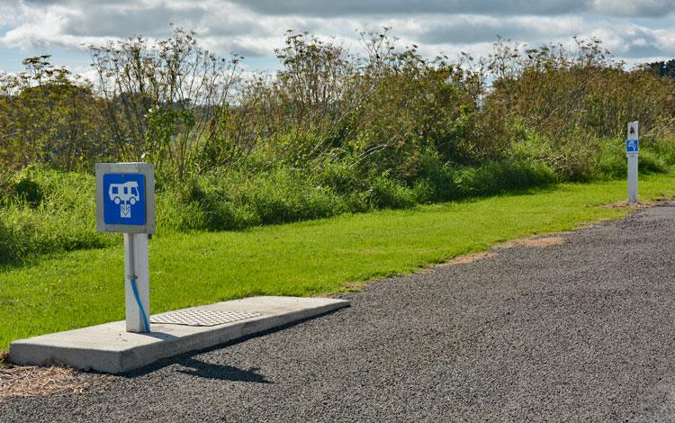 Public dump station and fresh water