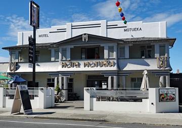 Main entrance to the hotel