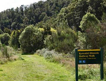 Access to the walking track