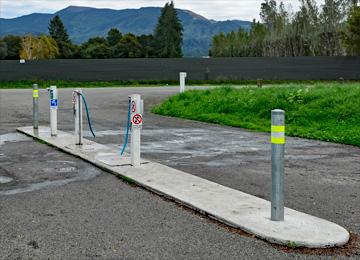 Public dump station