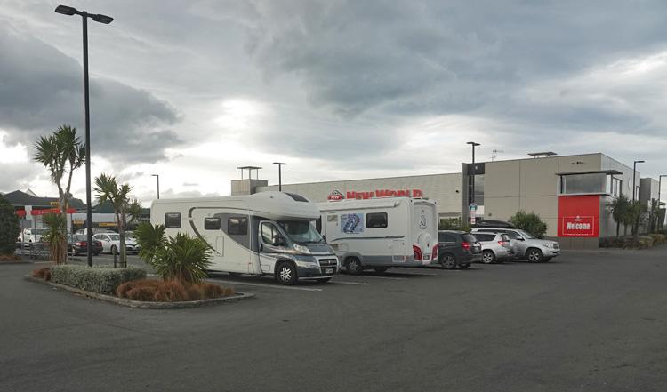 Kaikoura New World parking area