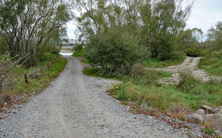 Access driveway to the parking area