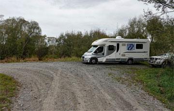 Parking by the Waimakariri river