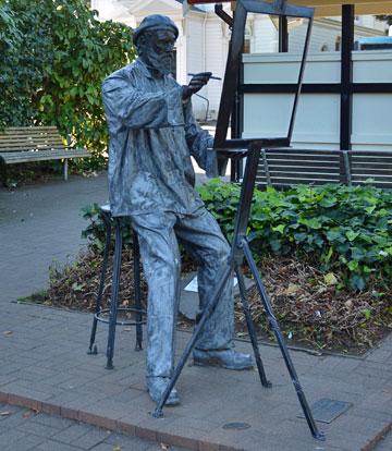 Bronze painter