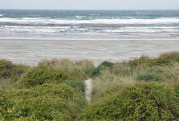 Access path to the beach