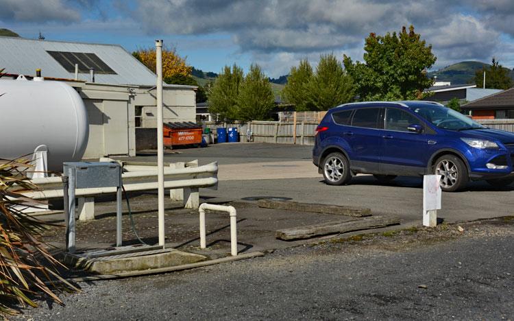 Access to the public dump station