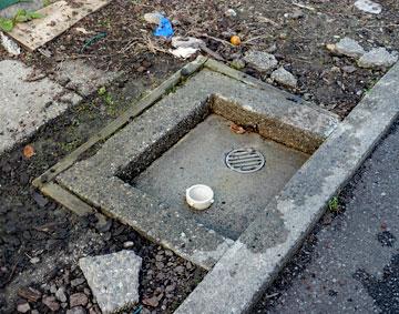 Dump station without any water for rinsing down