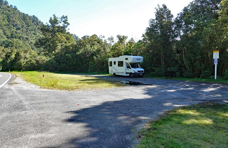 Entrance to the Broads Track Rest Area