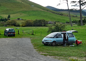 Parking area alongside Alfreds Stream