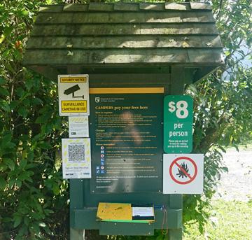 Aussie Bay sign and kiosk