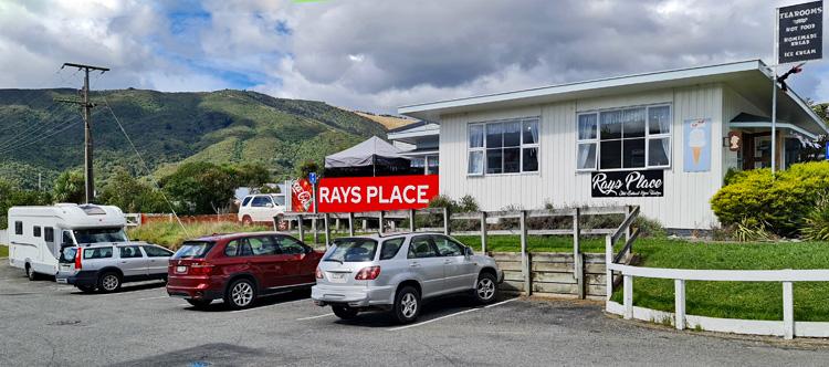 Parking area off the main road, just outside Rays Place cafe