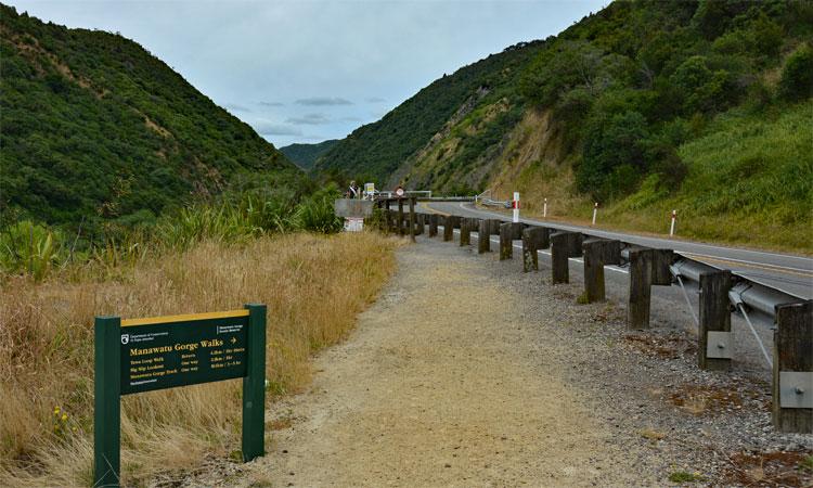 Entrance to the walkway