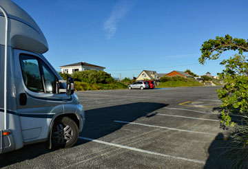 Parking close to the beach