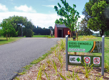 Entrance to the Evers-Swindell Reserve