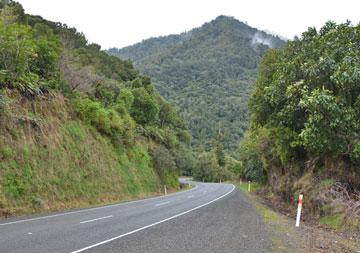 The road northwards from the campsite