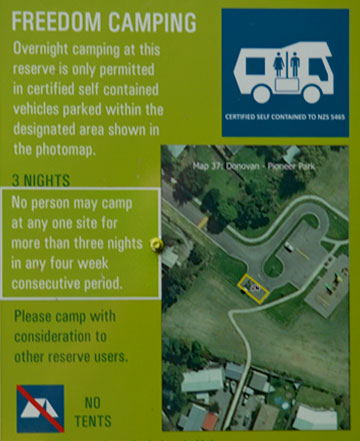 Freedom Camping sign