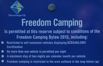 Freedom Camping sign