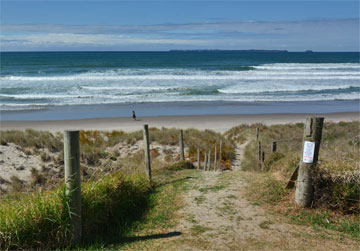 Access to Papamoa beach