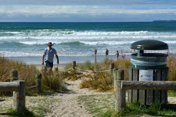 Access to Papamoa beach