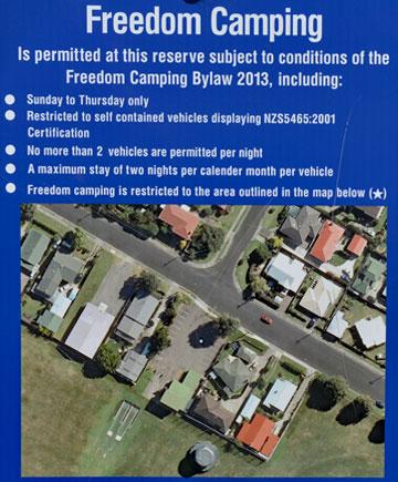 Freedom Camping sign
