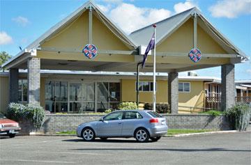 Cosmopolitan Club entrance