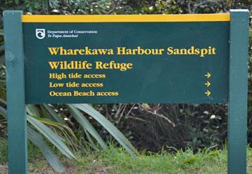 Harbour walk sign