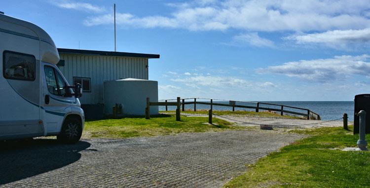 Parking beside the surf club