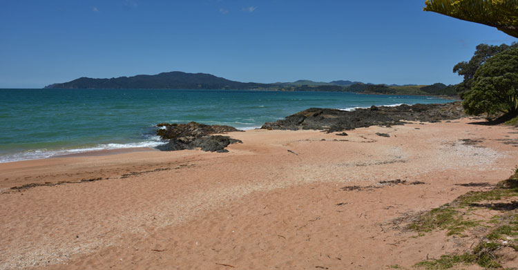 Cable Bay beach